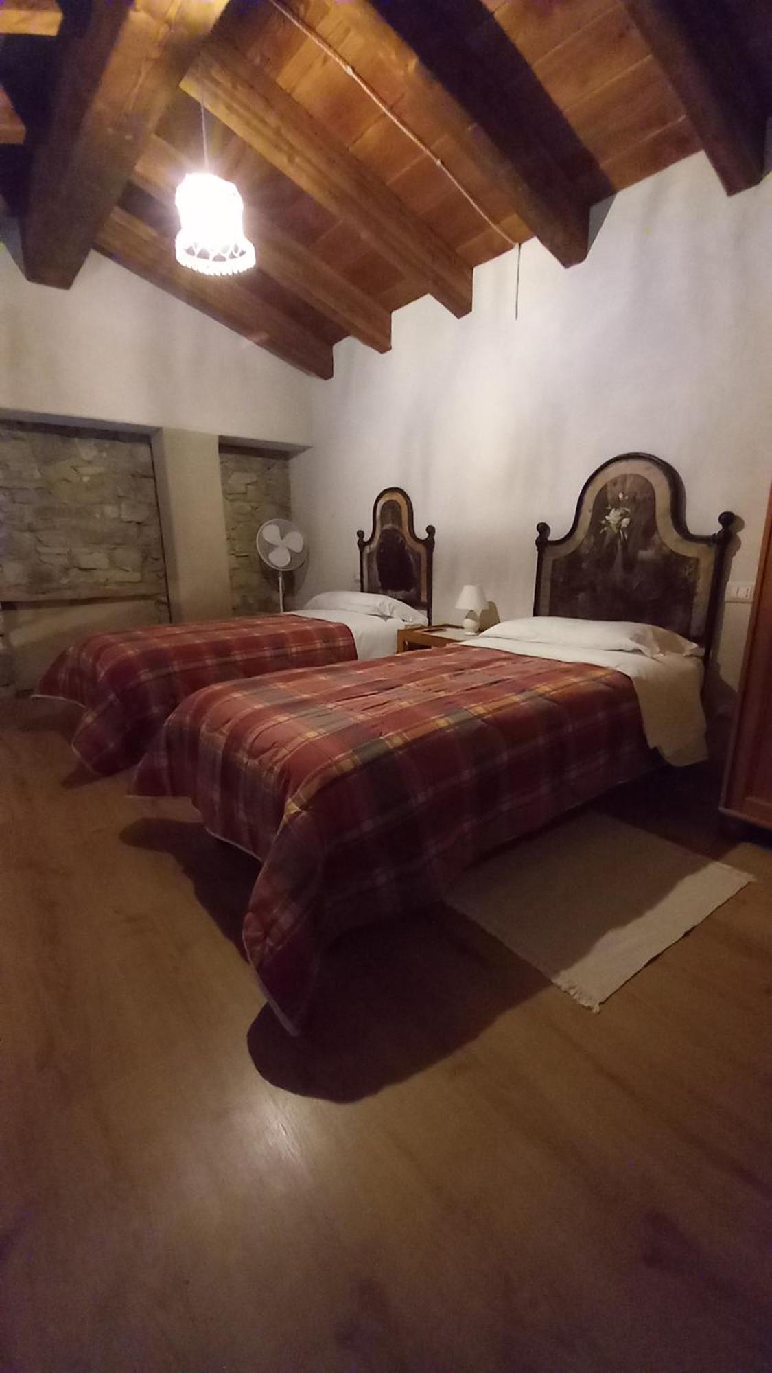 La Casa Di Lillia Hotell Castelnovo ne' Monti Exteriör bild